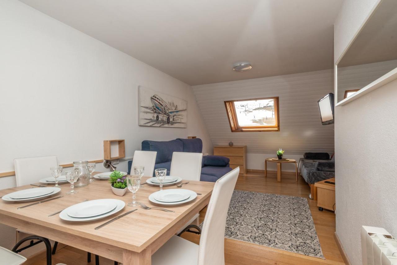 Apartamentos Pie De Pistas Mikka 3000 Pas De La Casa Luaran gambar