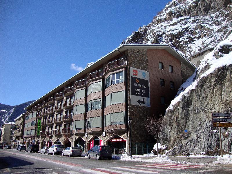 Apartamentos Pie De Pistas Mikka 3000 Pas De La Casa Luaran gambar